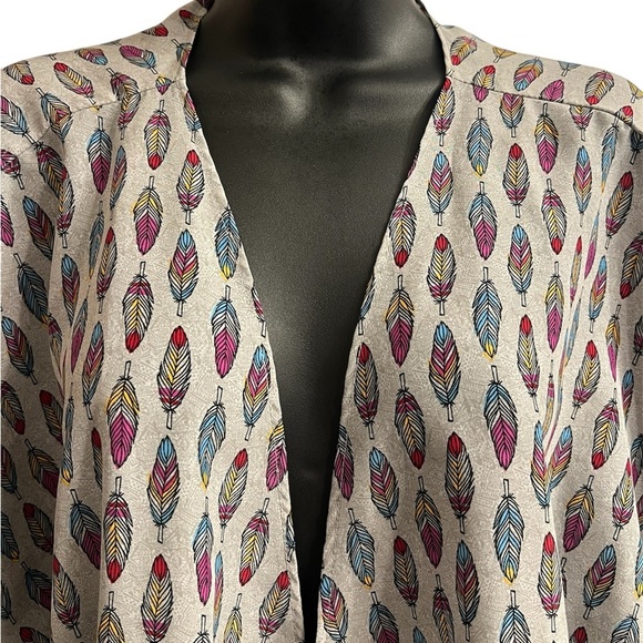 Lula Roe Colorful Feather Print Lightweight Open Cardigan Sz M - Picture 1 of 4